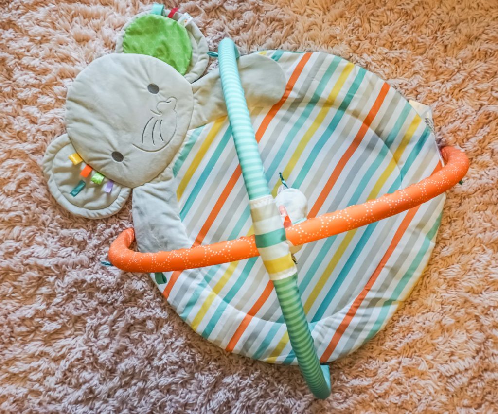 plat mat for babies, new mom gift guide, Christmas gift guide